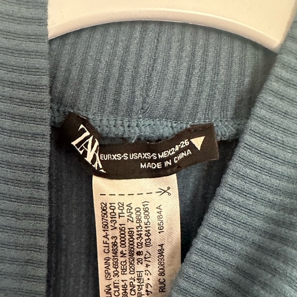 Top - Picture 2 of 2